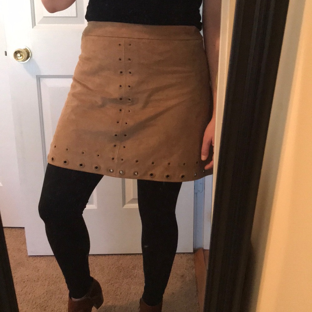 Express Tan Suede Mini Skirt w Grommets